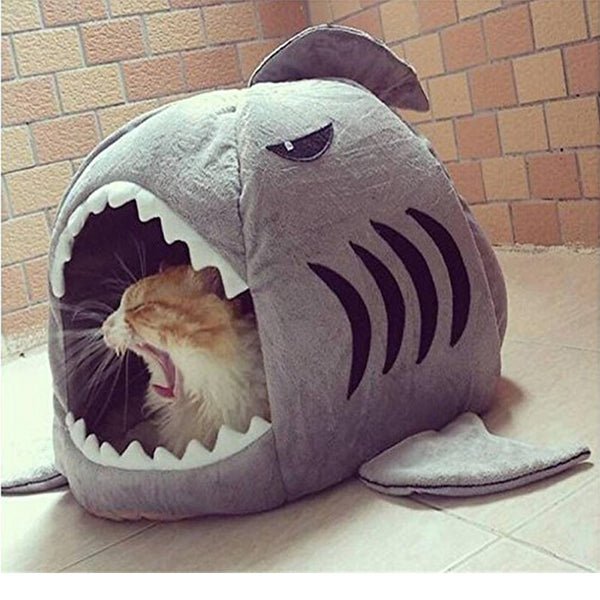 Novelty Soft Shark Mouth Shape Pet house