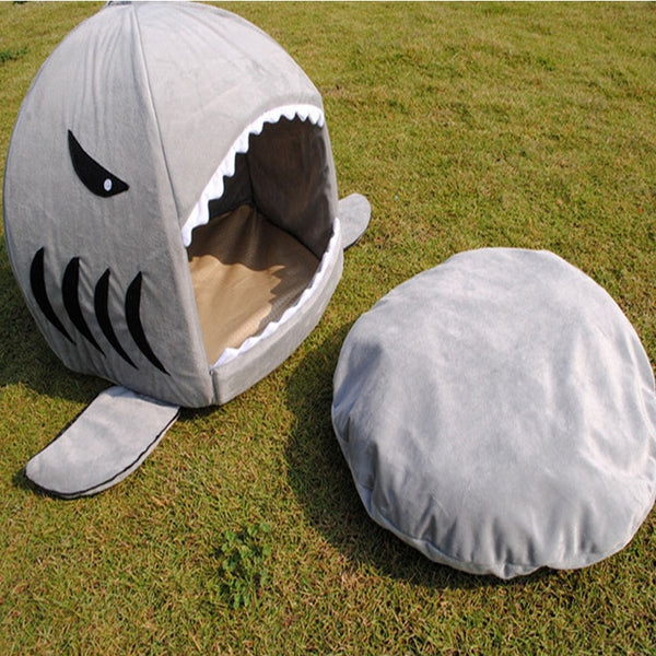 Novelty Soft Shark Mouth Shape Pet house